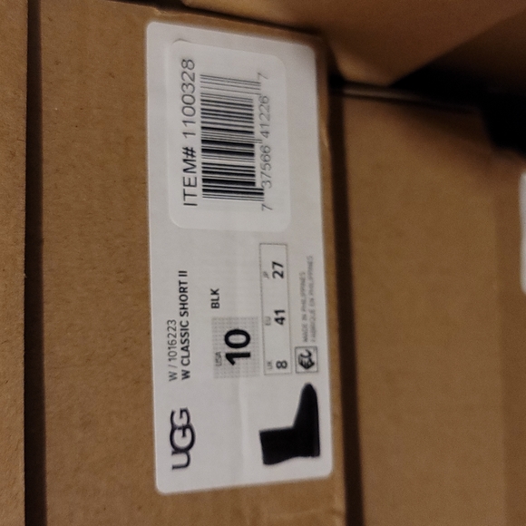 🎁UGG Ladies’ Classic Short II Boot - Picture 15 of 16